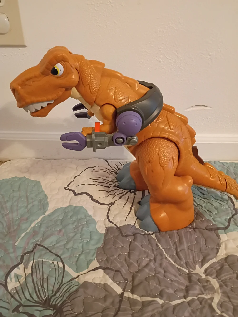 Fisher Price Imaginext Mega T-Rex Dinosaur Motorized Moving & Sounds Figure